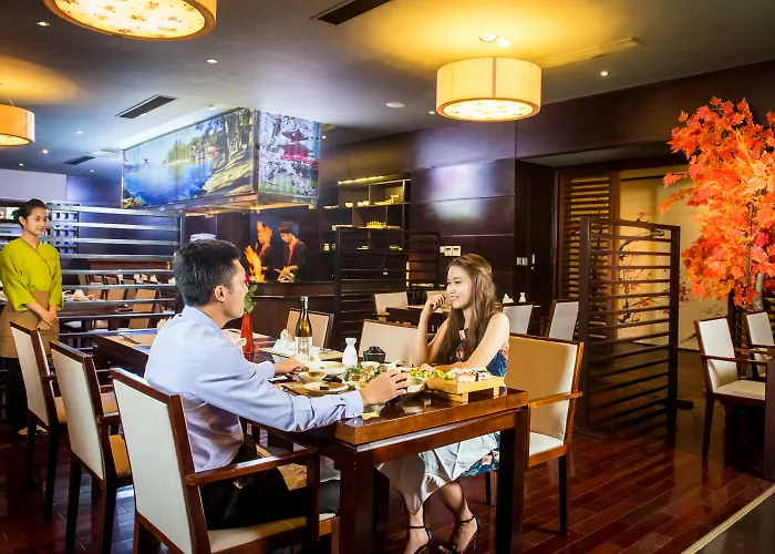 Royal Lotus Hotel 4*