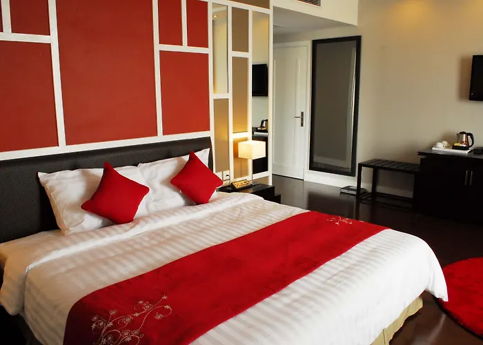 Hotel Royal Lotus 4*