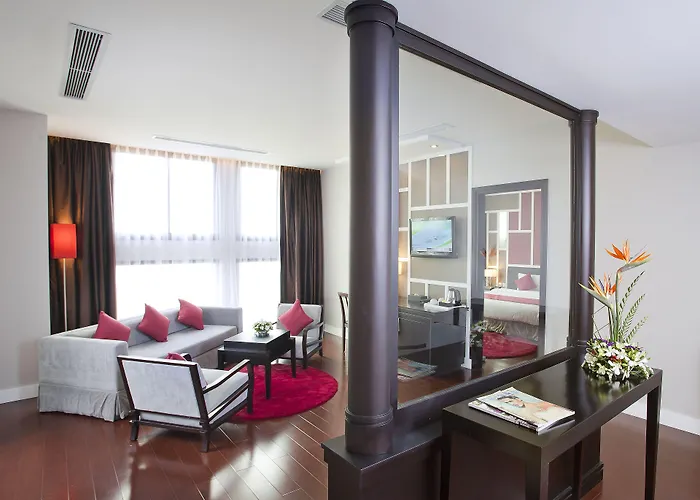 Royal Lotus Hotel Hạ Long